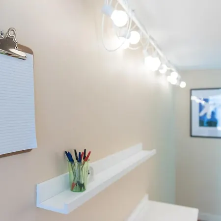 Guestready - Lofted Getaway In Downtown Apartment