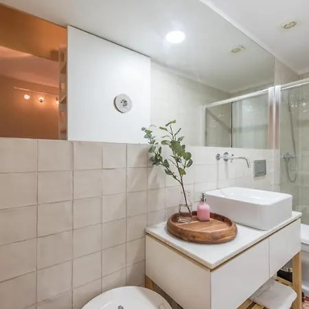 Guestready - Lofted Getaway In Downtown