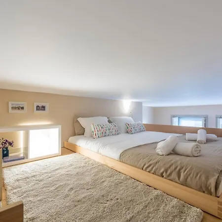 Guestready - Lofted Getaway In Downtown *