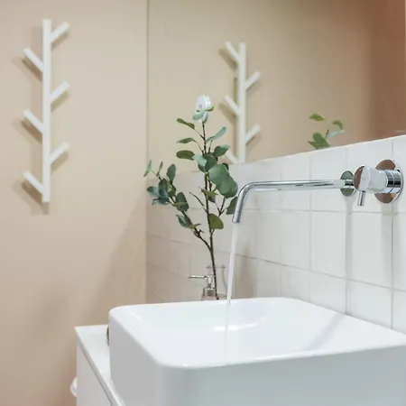 Guestready - Lofted Getaway In Downtown * ポルト